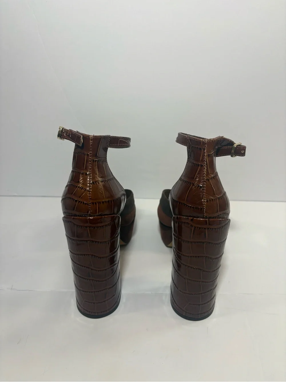 Vince Camuto Brown Suede & Croc-Embossed Platform Sandals Size 10